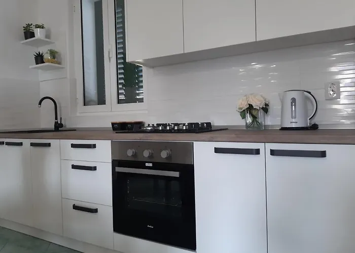 Pag 16100a Apartment